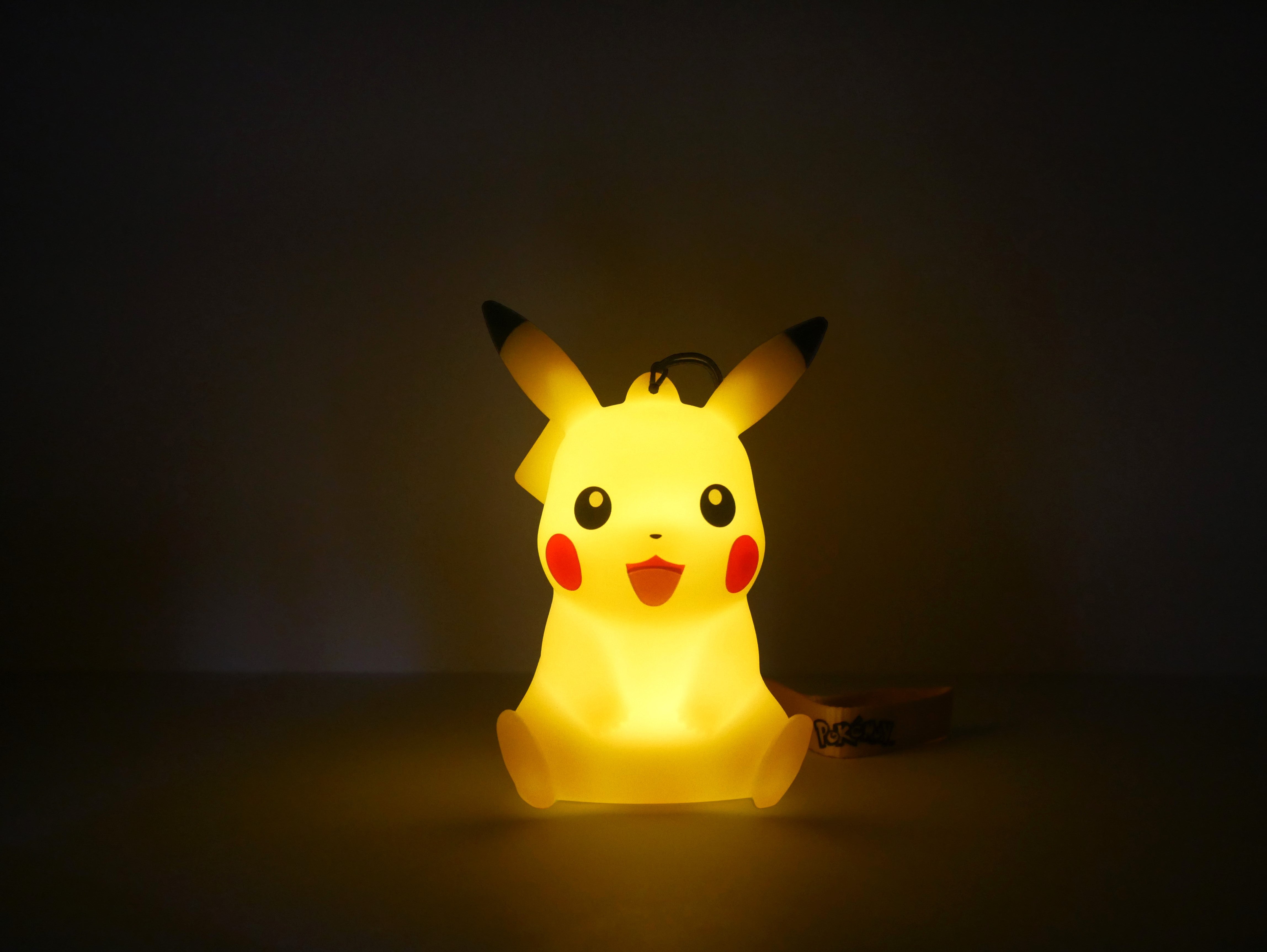 Pokemon Pikachu Light-up Figurine