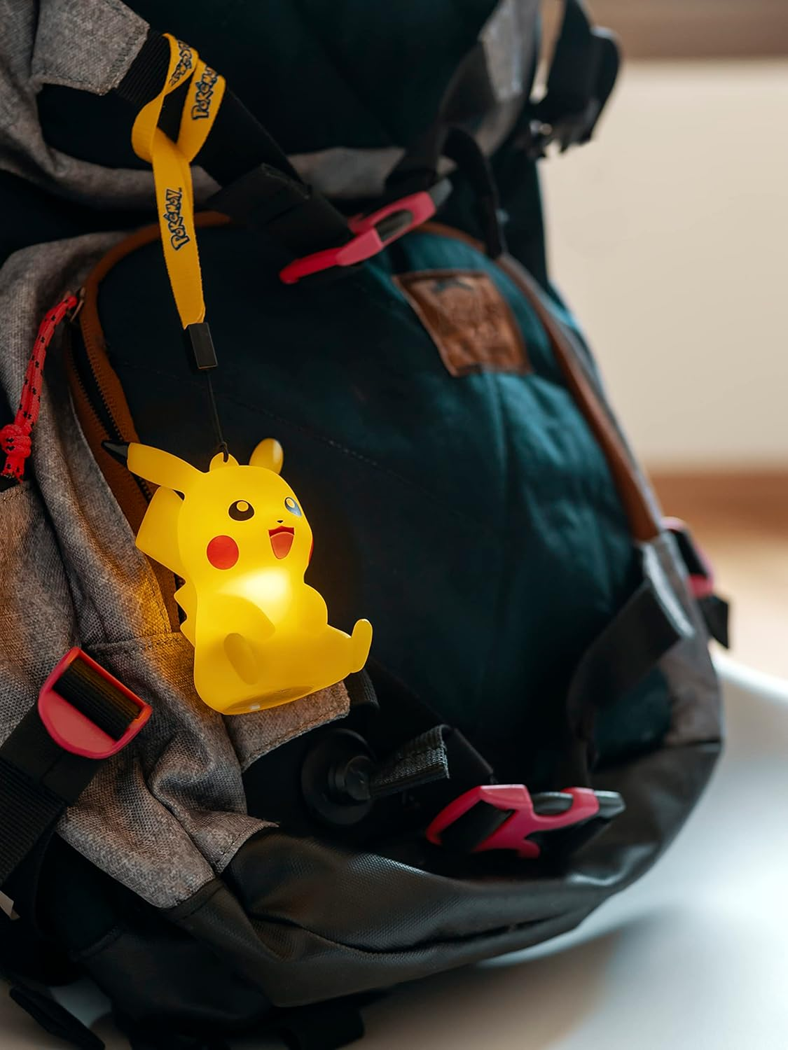 Pokemon Pikachu Light-up Figurine