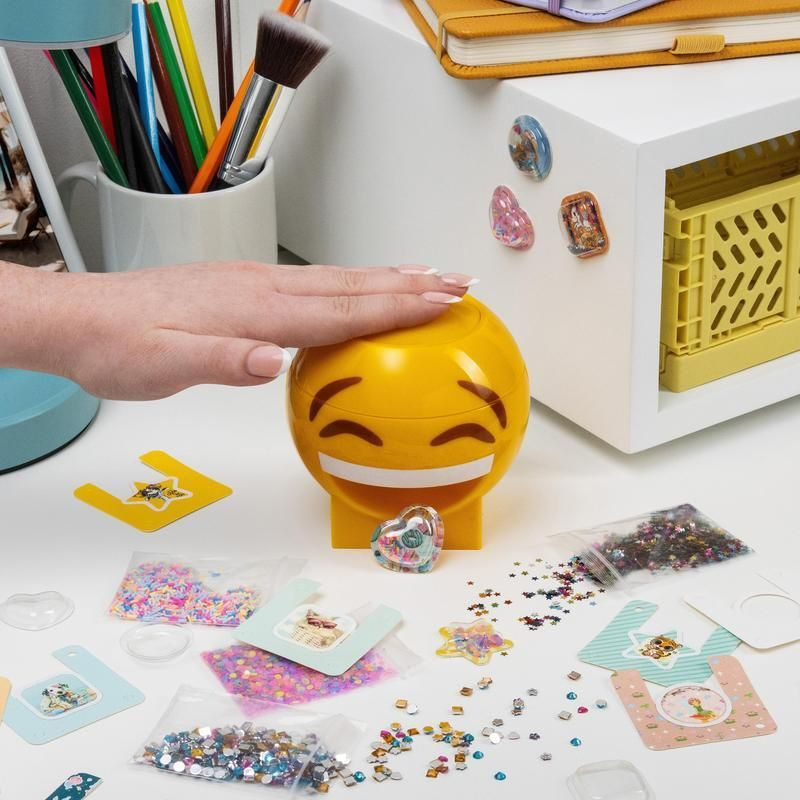 iLY 3D Sticker Maker