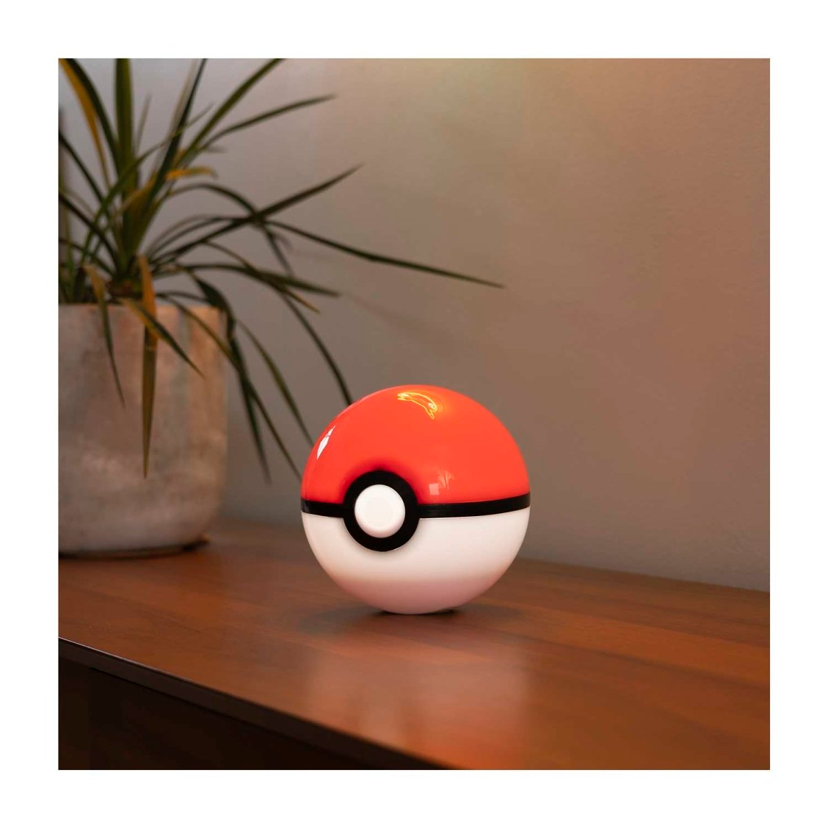 Pokemon Pokeball 15cm Light-up Figure